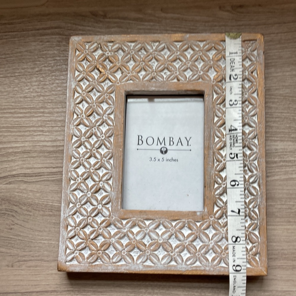 NWOT Bombay carved wood floral gold wash picture frame - Picture 12 of 15